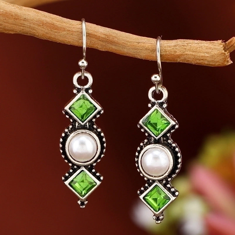 1 Pair Fairy Style Elegant Geometric Rhombus Inlay Zinc Alloy Artificial Pearls Rhinestones Drop Earrings