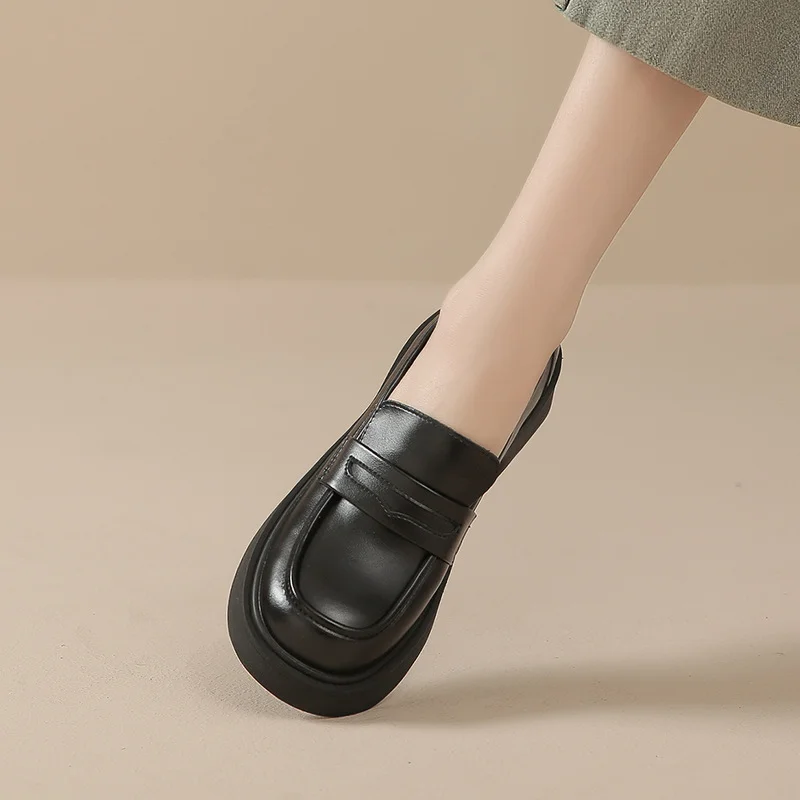 Uveng Uveng New Shallow Mouth British Style Student Single Shoes Korean Version Of College Style Happy Shoes With Skirt Small Leather Shoes Woman