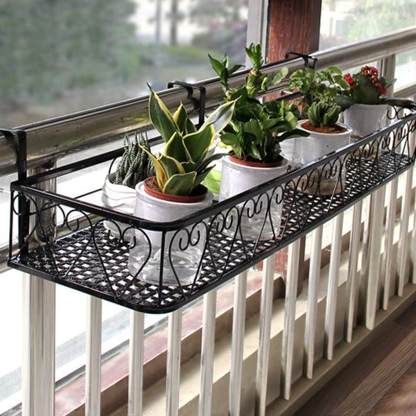 GLVEE Iron Hanger Basket With Balustrade Frame