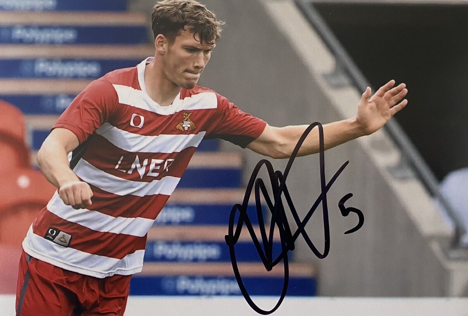 Joe Wright Genuine Hand Signed Doncaster Rovers 6X4 Photo Poster painting