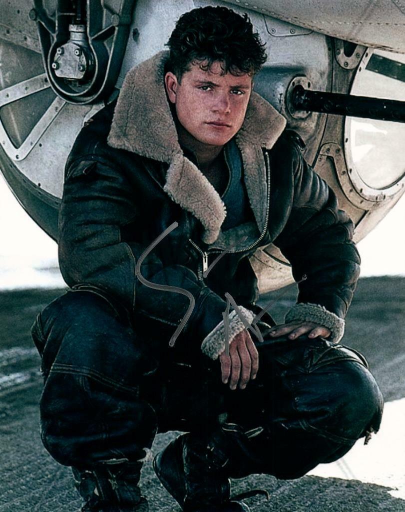 Sean Astin signed 8x10 Photo Poster painting Picture autographed with COA