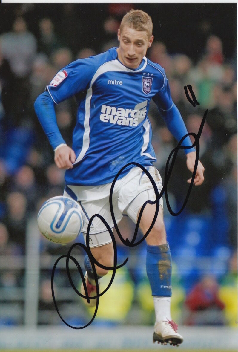 IPSWICH TOWN HAND SIGNED LEE MARTIN 6X4 Photo Poster painting 8.