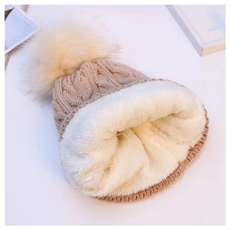 Women’s Basic Solid Color Pom Poms Crimping Wool Cap