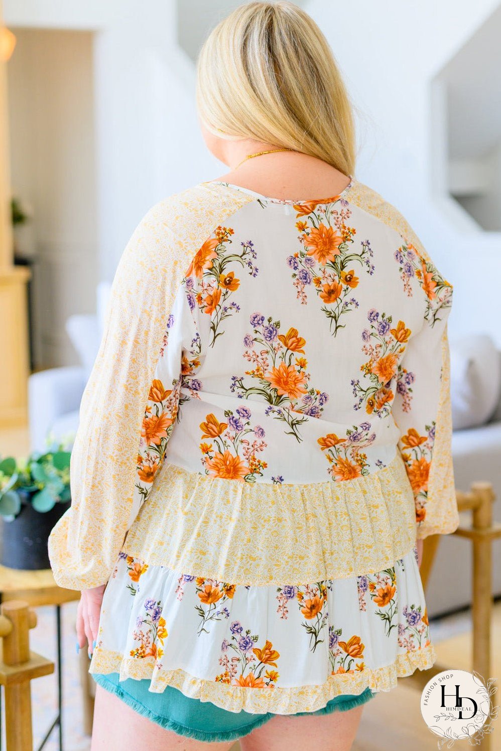 White Plus Size Floral Print V Neck Puff Sleeve Blouse