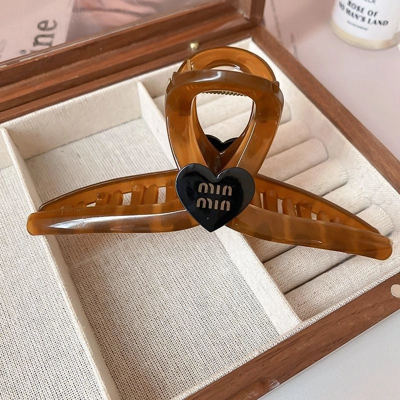 Women’s Casual Streetwear Heart Shape Arylic Handmade Hair Claws