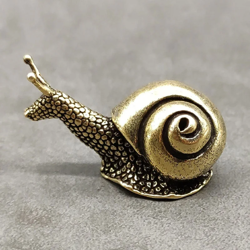 Solid Brass Snail Small Ornaments Tea Pet Ceremony Vintage Copper Simulation Animal Toy Figurines Miniatures Home Decorations