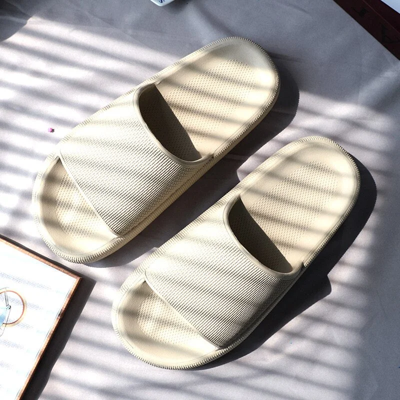 Men Thick-soled Slippers EVA Soft-soled Comfortable Sandals Casual Men 's Indoor Bathroom Non-slip Shoes 2021 Summer Trend Beach