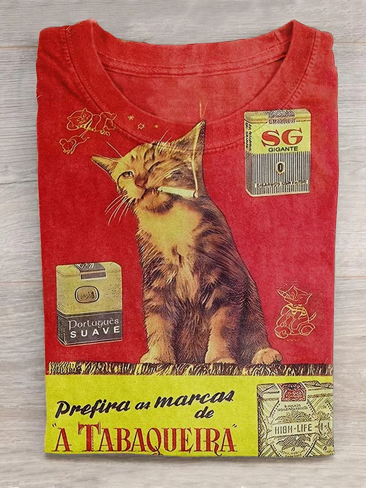 Retro Cat Smoking  Casual T-Shirt