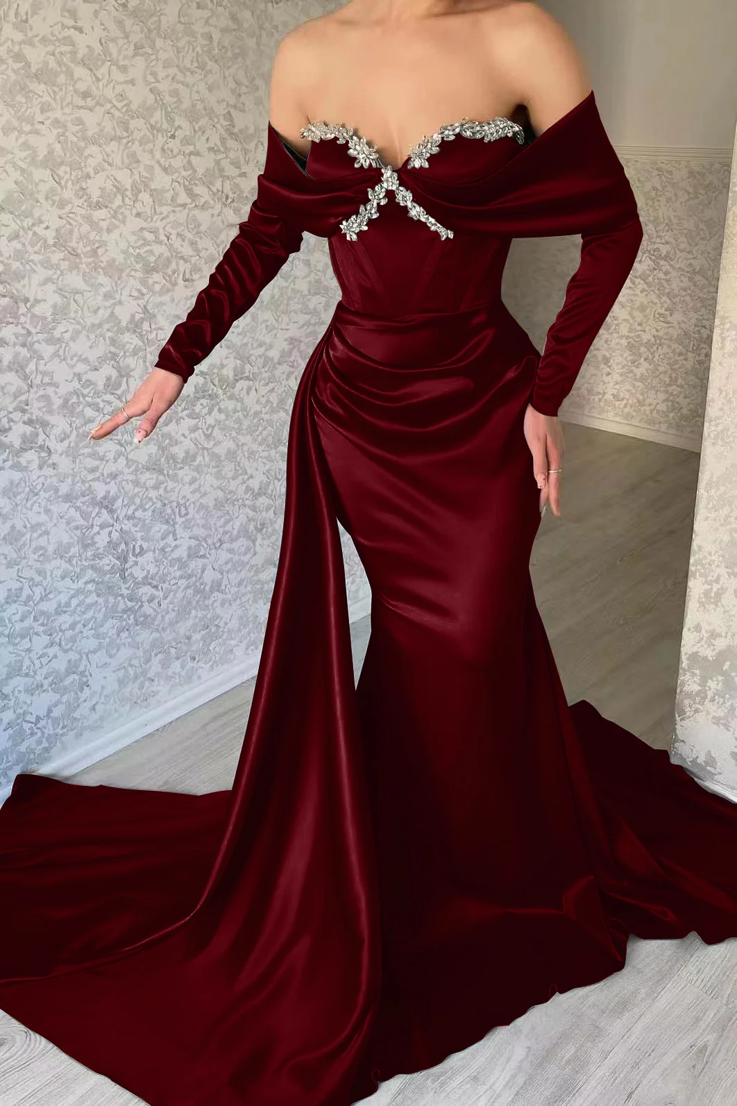 Daisda Gorgeous Sweetheart Portrait Long Sleeves Mermaid Prom Dress With Rhinstone Ruffles