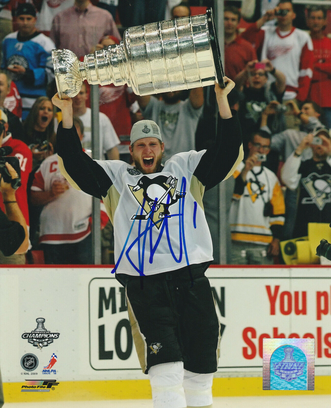 JORDAN STAAL SIGNED PITTSBURGH PENGUINS STANLEY CUP 8x10 Photo Poster painting #3 Autograph