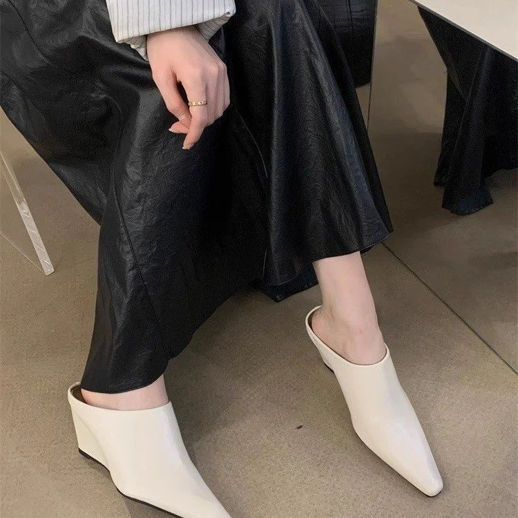 Yyvonne And Bao Head Half Slippers Women Wear 2025 Spring And Summer Small Square Lazy High And Muller Slippers Women