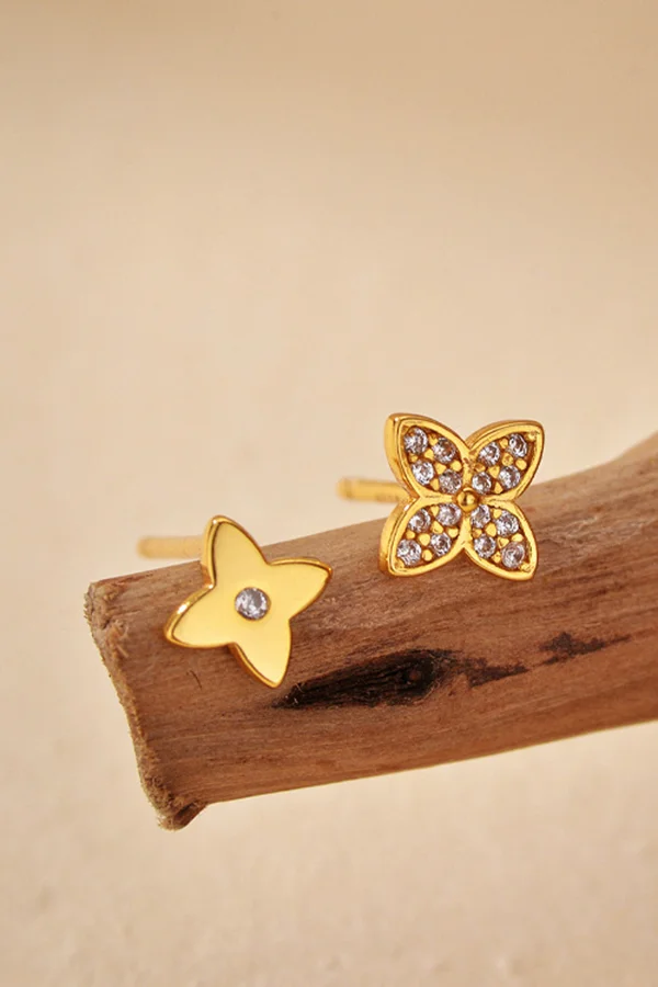 Fashionable Diamond Four-leaf Clover Earrings