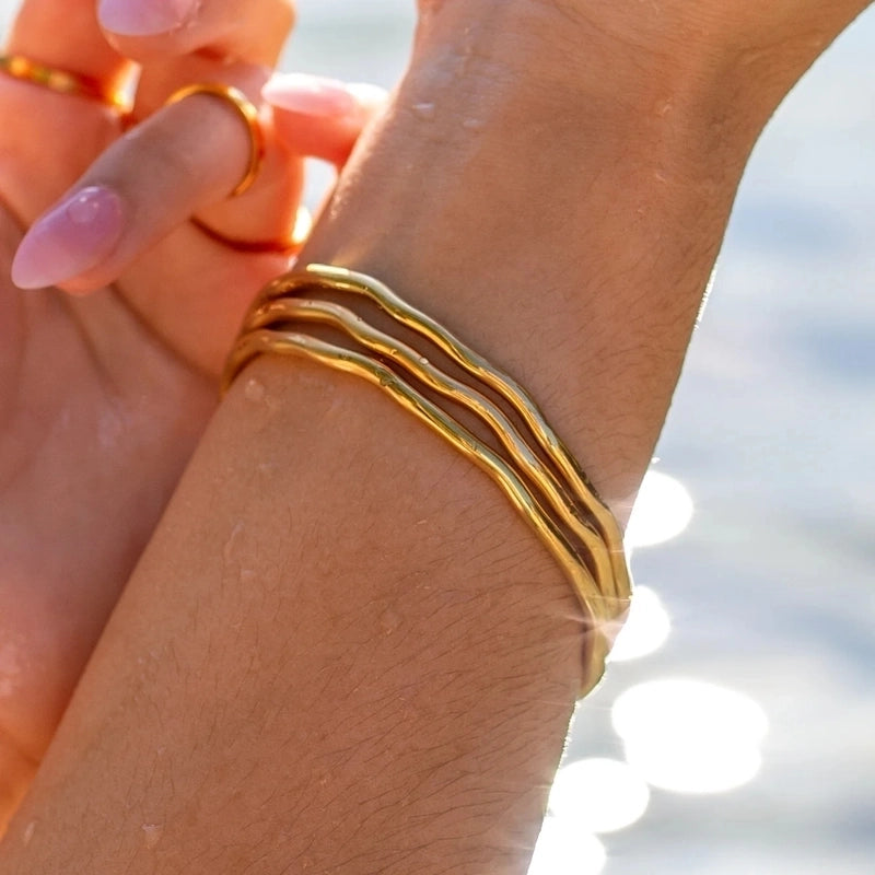 Retro Classic Style Geometric 316L Stainless Steel  18K Gold Plated Bangle In Bulk