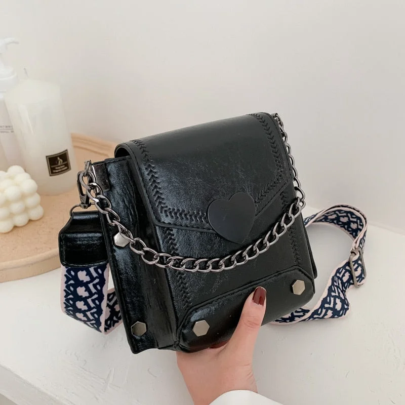 2022 New Women's Handbag PU Leather Quality Messenger Crossbody Bag Retro Heart-Shaped Lock Women's Bag Shoulder Bag