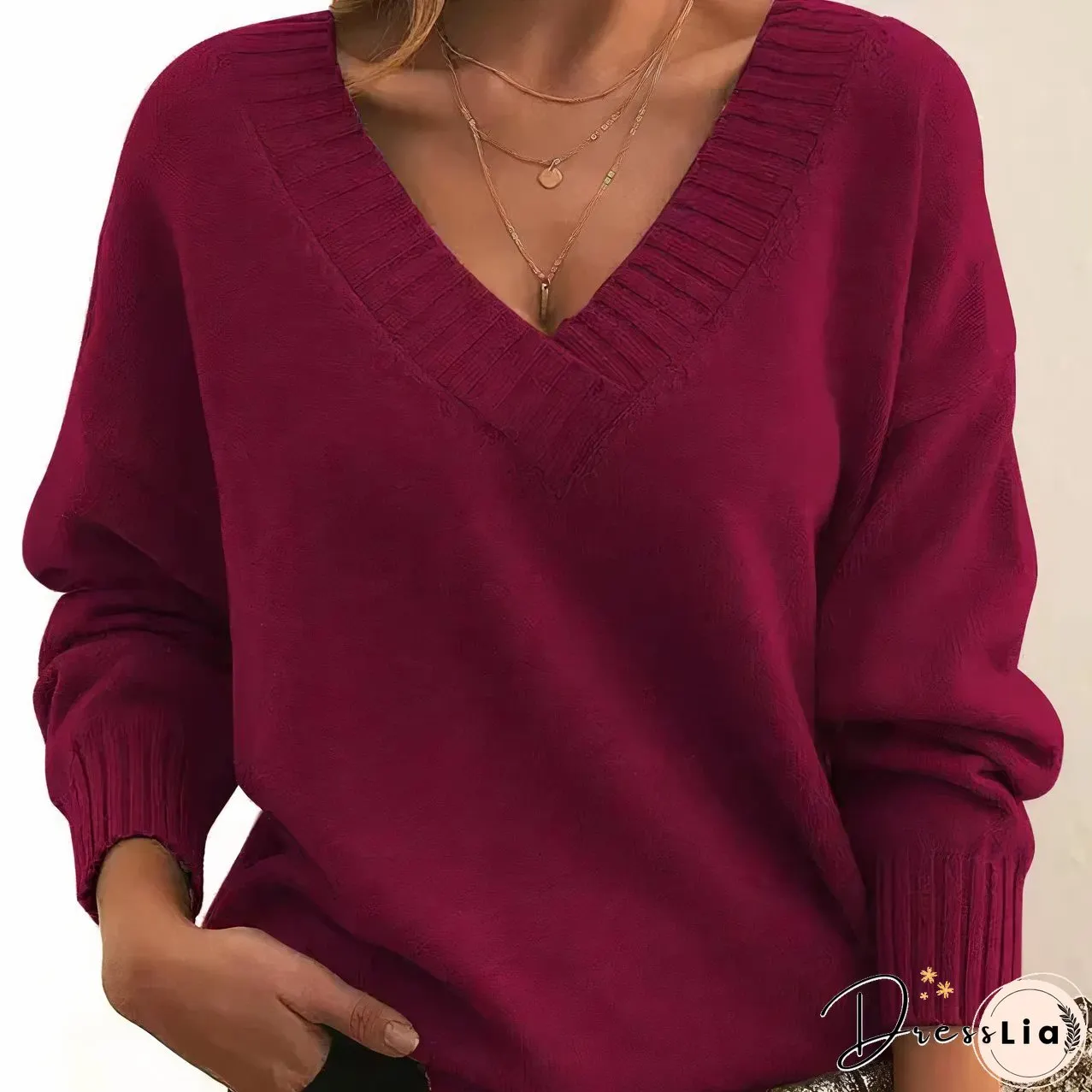 Fashionable and Minimalist winter Pullover
