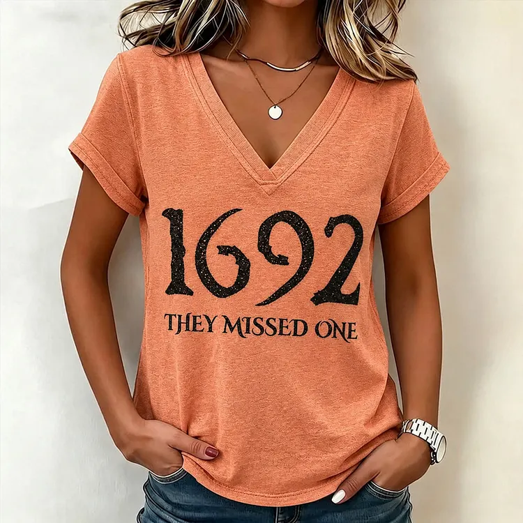 1692 They Missed One Halloween Print Casual T-shirt