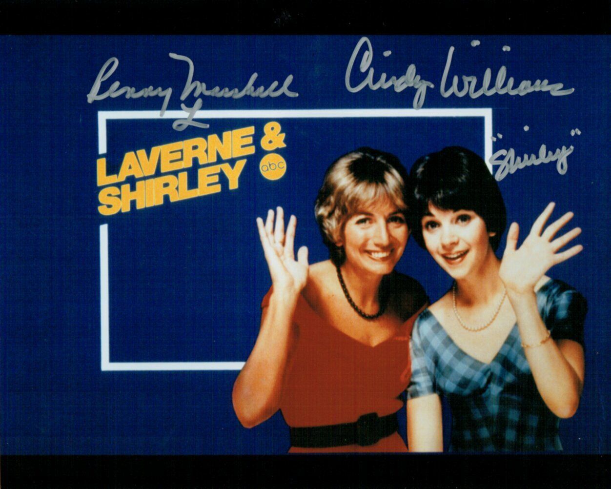 Penny Marshall Cindy Williams Dual Signed 8x10 Photo Poster painting Laverne & Shirley Wave JSA