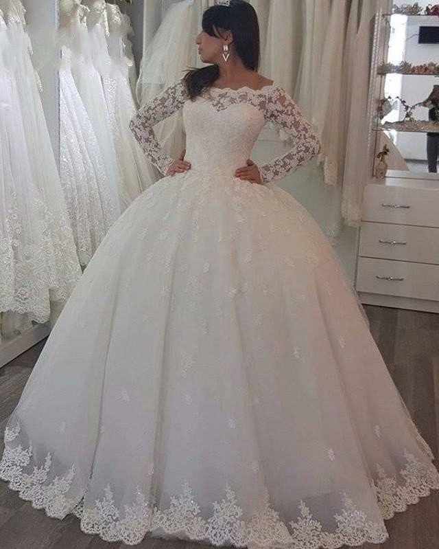 Chic Long Sleeves Off the Shoulder Wedding Dress With Appliques Lace | Ballbellas Ballbellas