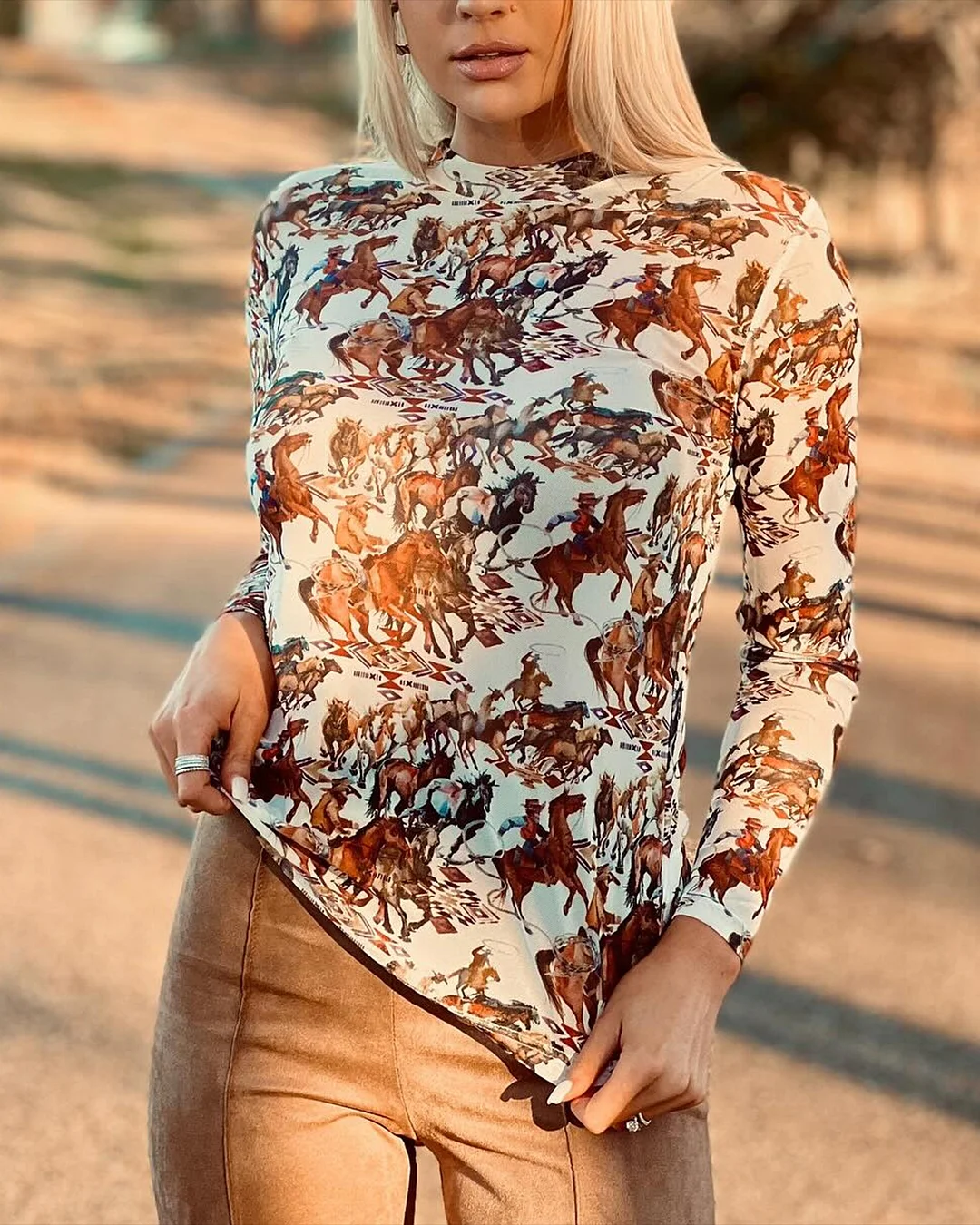 Women's Round Neck Long Sleeve Printed T-Shirt