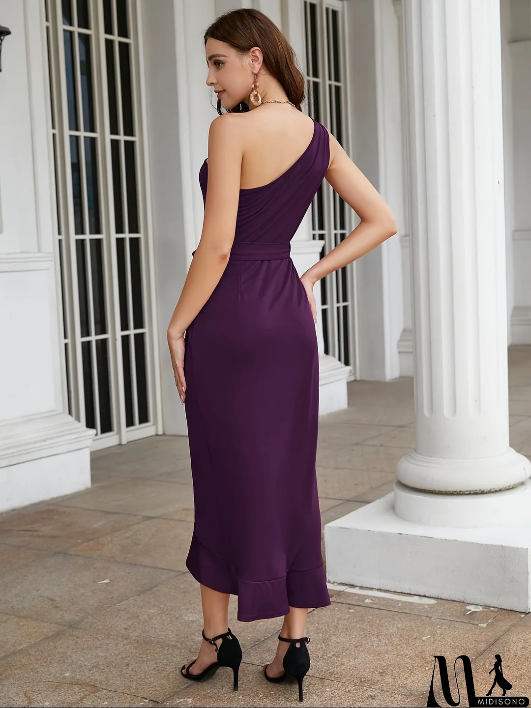 MidiSono - Classic and Elegant Dress