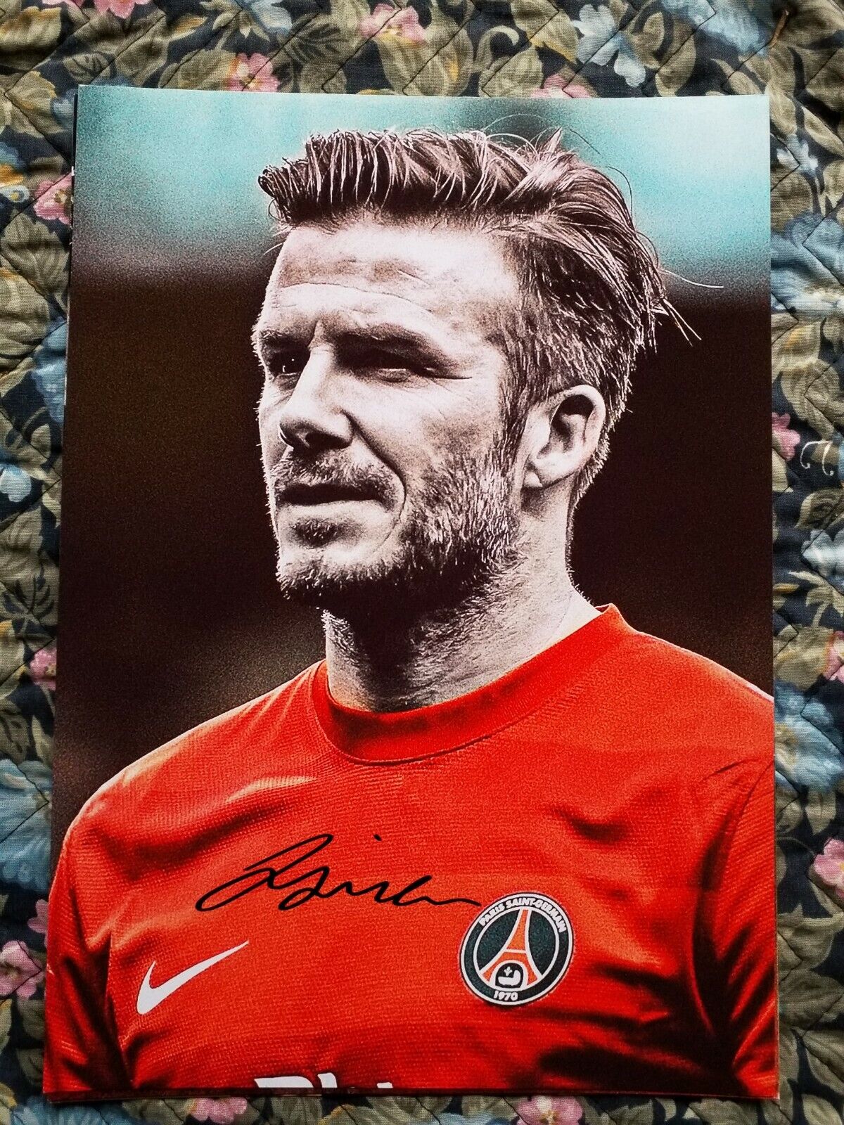 David Beckham Authentic Signed Autographed 8.2 x 11.7 Color Photo Poster painting