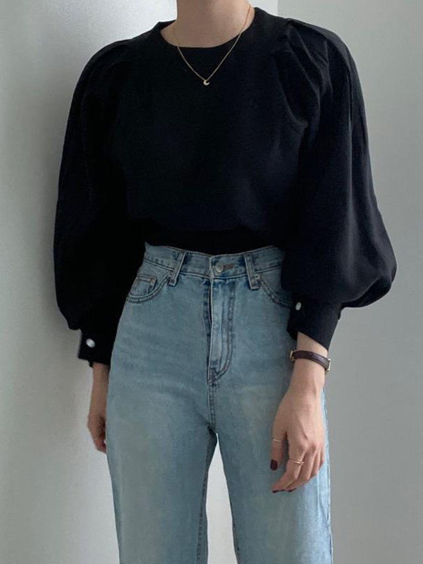Puff Sleeve Pleated Detail Round Neck Solid Color Casual Top