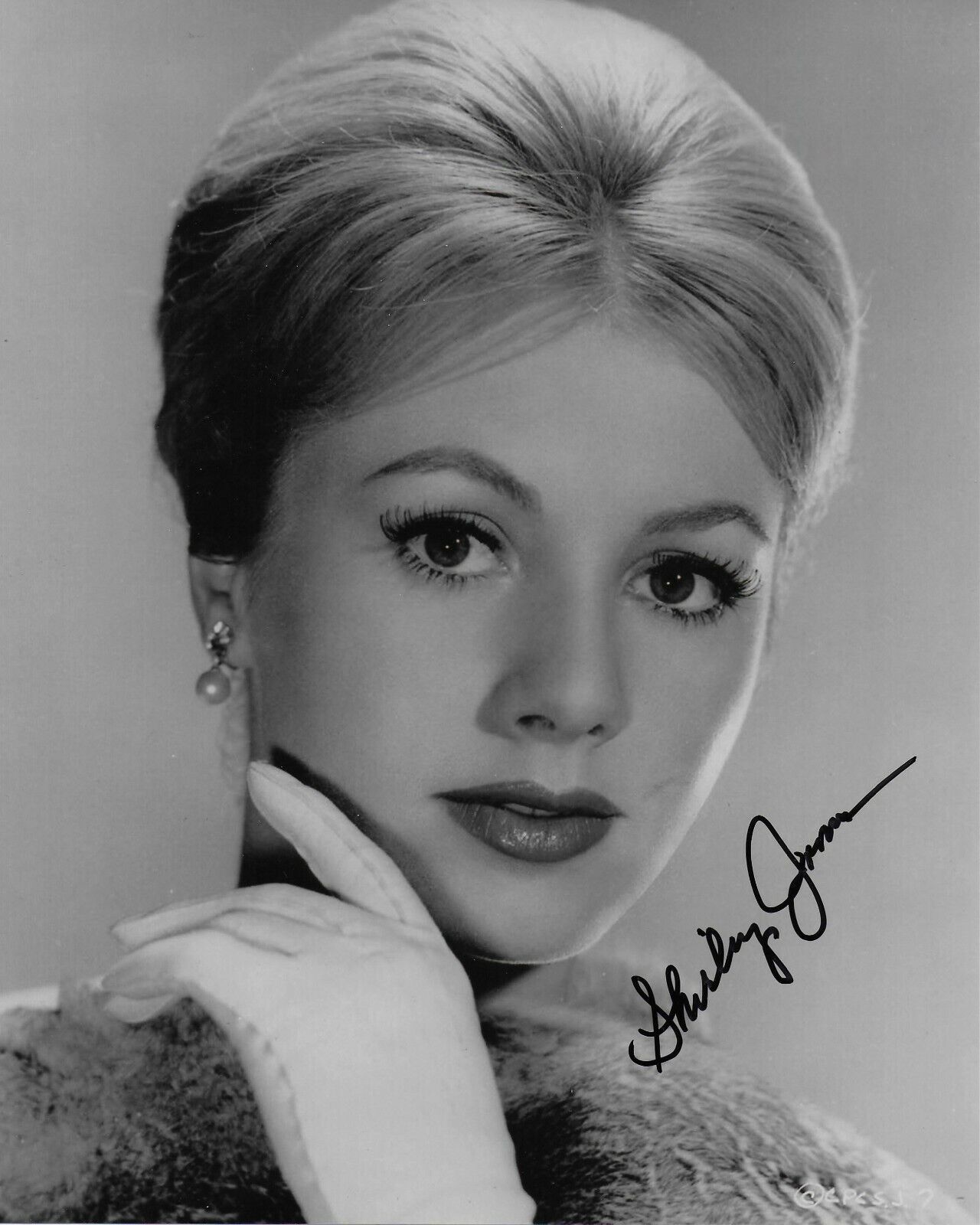 Shirley Jones Signed 8x10 Photo Poster painting - CAROUSEL / THE PARTRIDGE FAMILY / OKLAHOMA #19