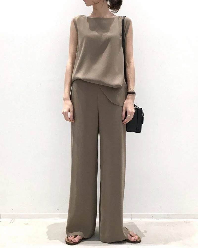 Set of crew neck vest & slacks