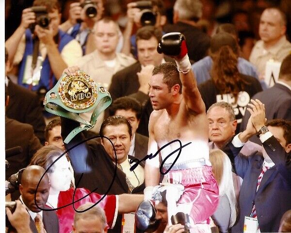 Oscar De La Hoya Signed Autographed Boxing 8x10 inch Photo Poster painting - Golden Boy + COA