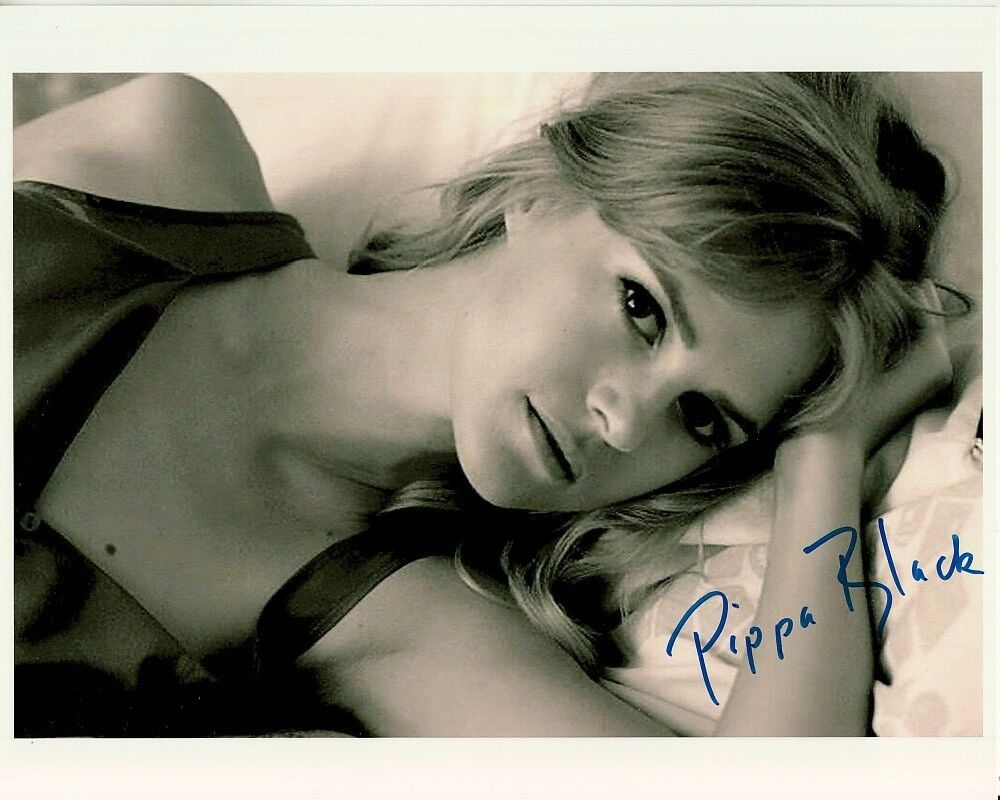 PIPPA BLACK hand-signed SEXY 8x10 CLOSEUP LYING IN BED authentic w/ LIFETIME COA