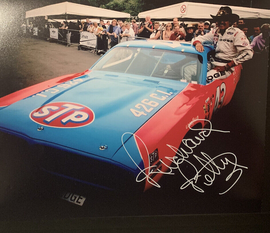 Richard Petty Signed Auto 11x14 Photo Poster painting Pic Nascar