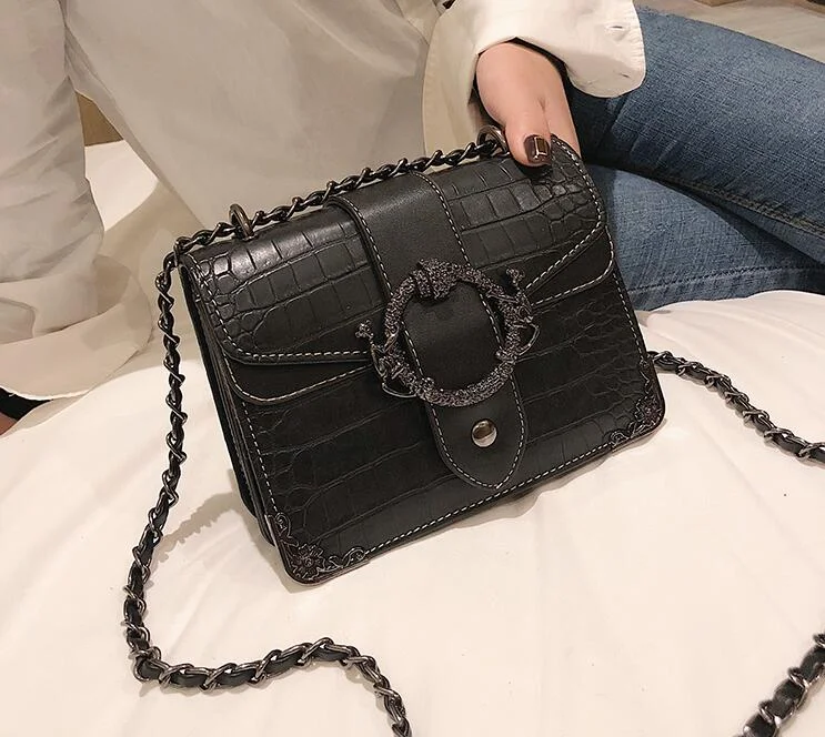 Luxury Handbag Retro Fashion 2021 New Quality PU Leather Women's Designer Handbag Crocodile pattern Chain Shoulder Messenger Bag