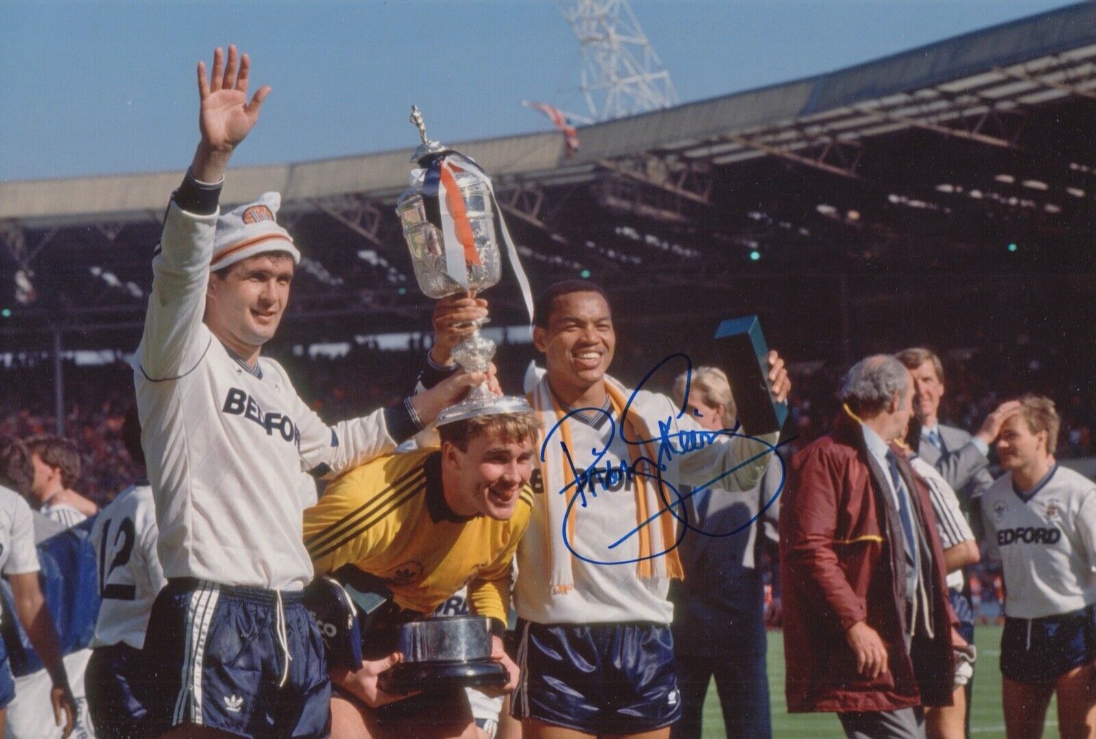 BRIAN STEIN HAND SIGNED 12X8 Photo Poster painting LUTON TOWN FOOTBALL AUTOGRAPH 1