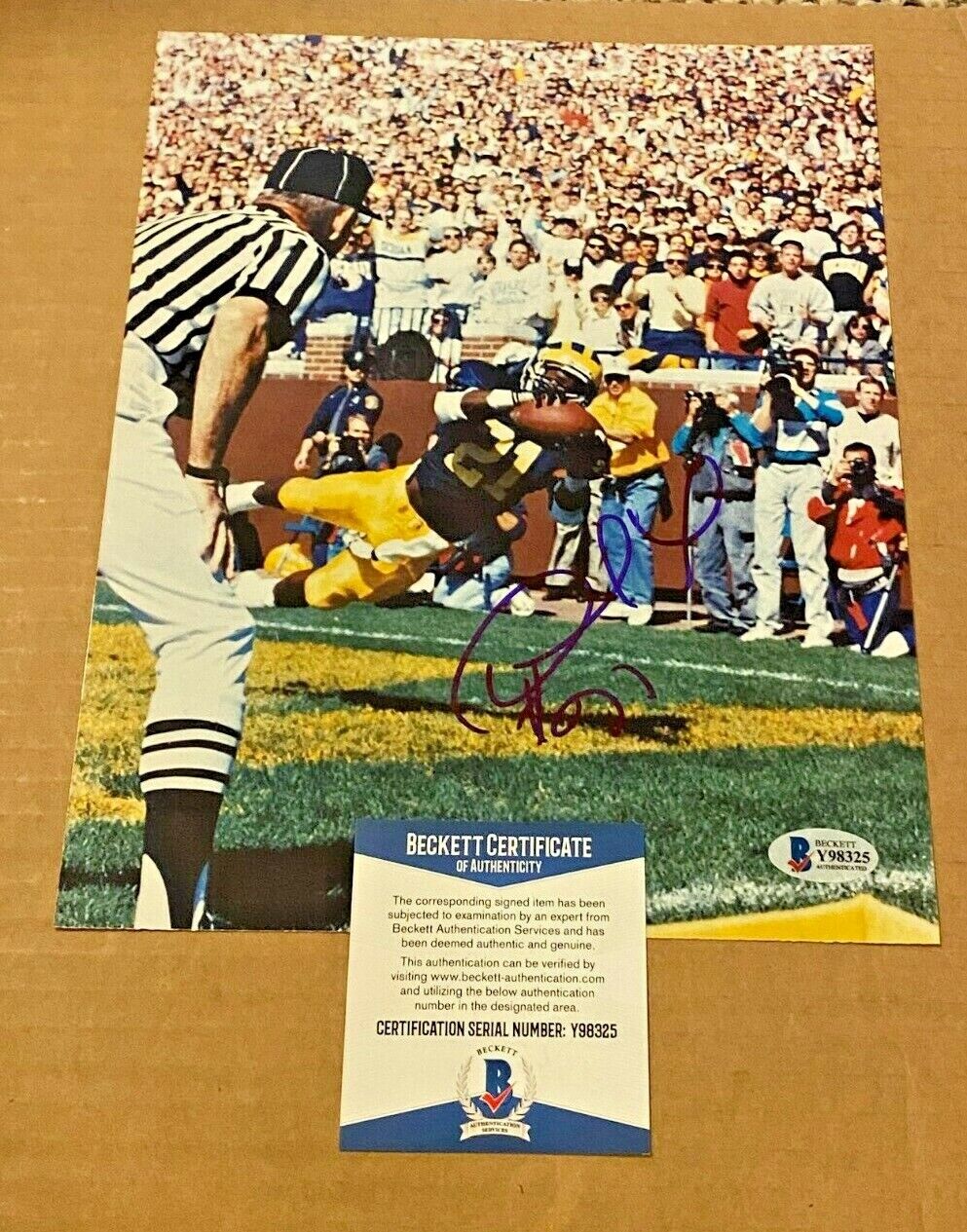 DESMOMD HOWARD SIGNED MICHIGAN WOLVERINES 8X10 Photo Poster painting BECKETT CERTIFIED #7