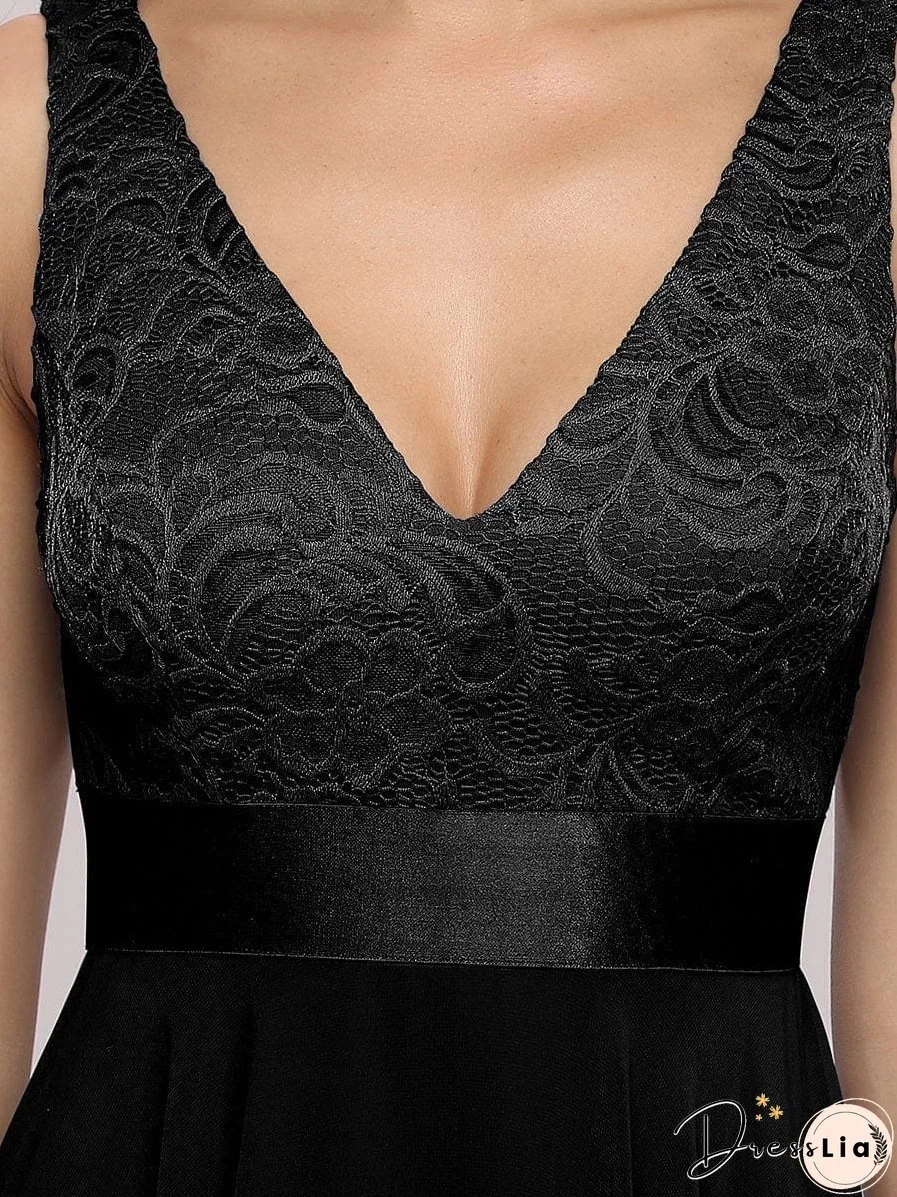 Captivating Deep V Neck A-line Sleeveless Dress with Asymmetrical Hem