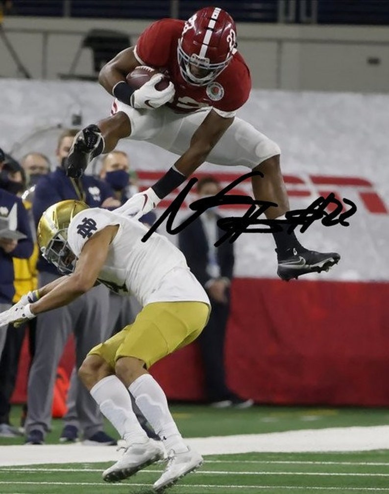 Najee Harris Signed Photo Poster painting 8X10 rp Autographed Alabama Crimson Tide Steelers