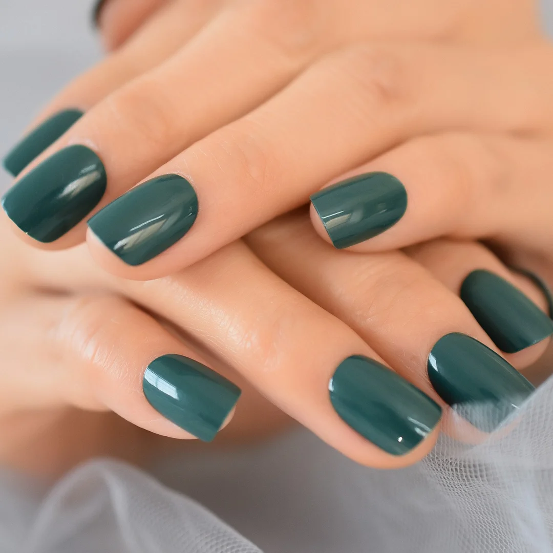 24 Pieces Press On Nails French Tip Short Acrylic Fake Nails Dark Green Squoval UV Light Nails With Glue Sticker Salon Home-Nail Inspo