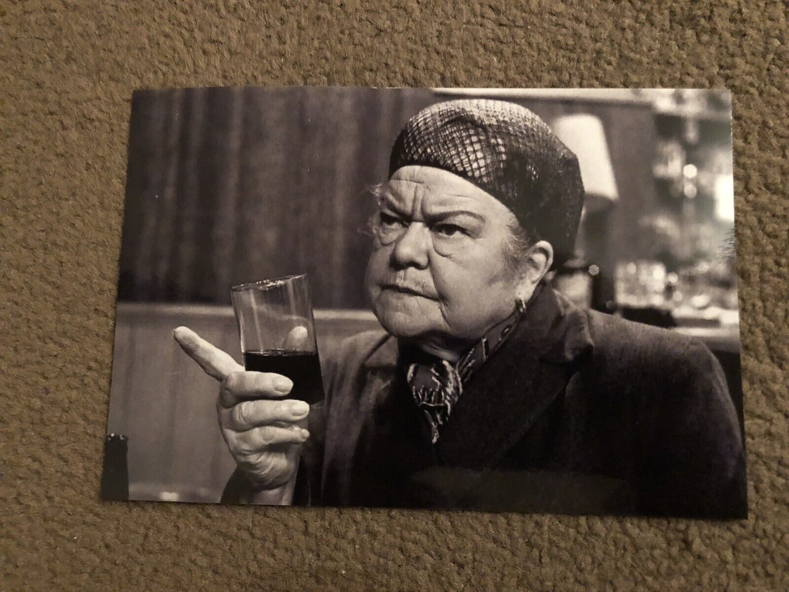 VIOLET CARSON (CORONATION STREET) UNSIGNED Photo Poster painting- 6x4”