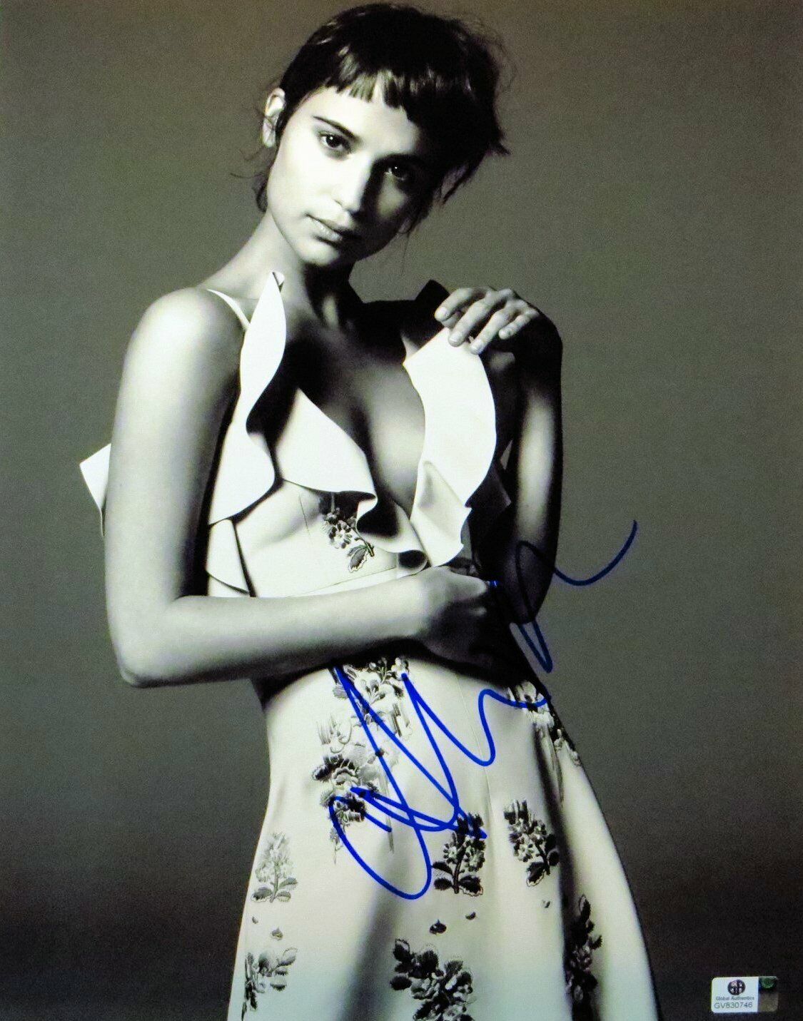 Alicia Vikander Signed Autographed 11X14 Photo Poster painting The Danish Girl Oscar GV830746