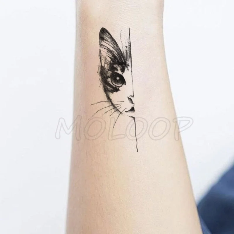 Water Transfer Tattoo Sexy Running Horse Anime Tattoo Body Art Waterproof Temporary Fake Flash Tattoo for Man Woman 10.5*6cm