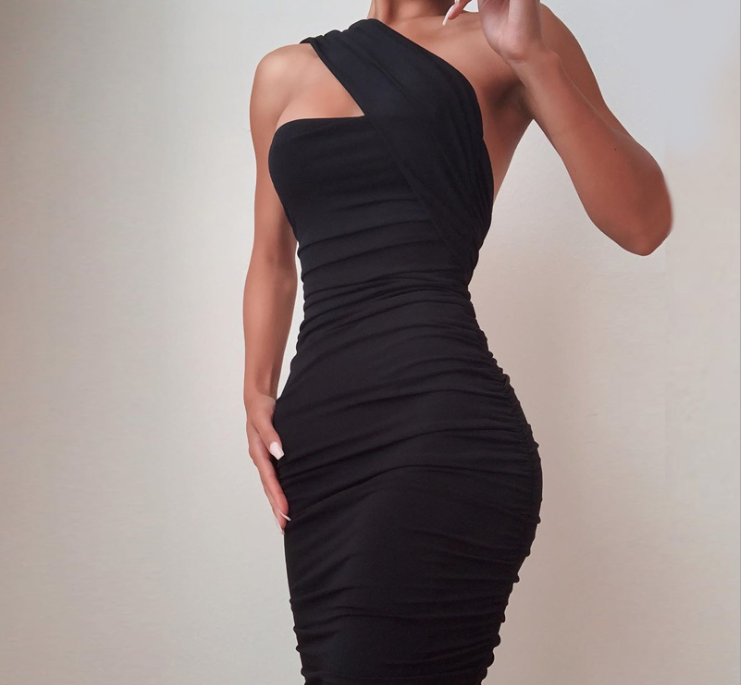 Black One Shoulder Pleating Tight Dress