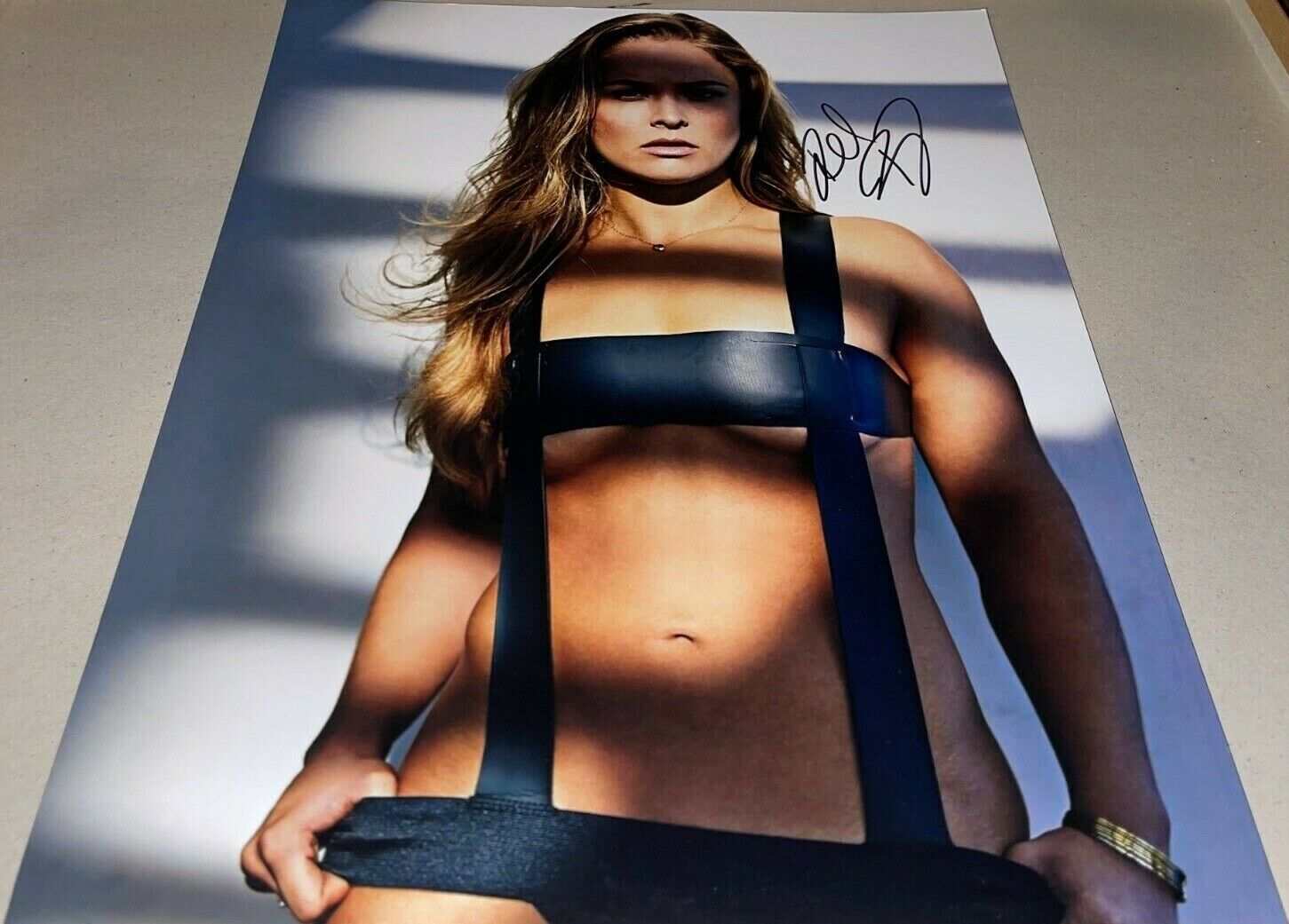 Ronda Rowdy Rousey UFC MMA WWE Actress Signed 11x14 Autographed Photo Poster painting COA 3