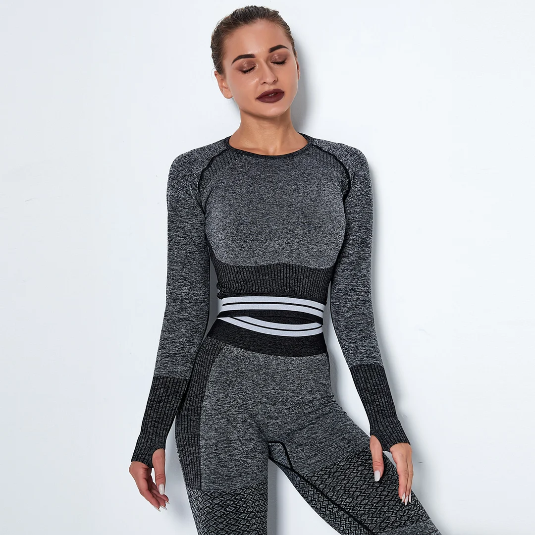 long sleeve crop top workout