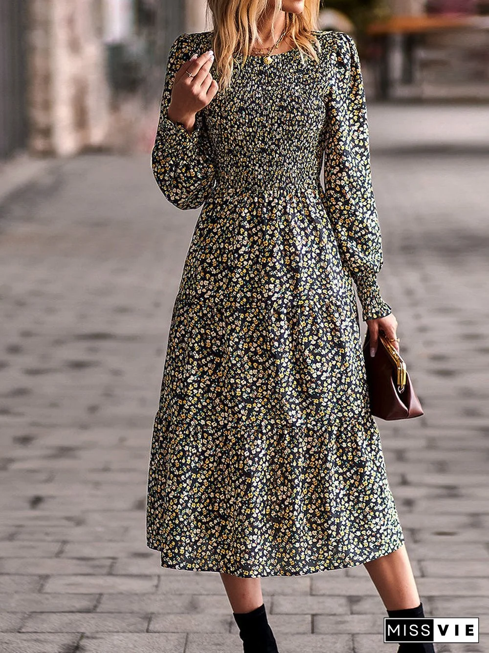 Women Long Sleeve Floral Printed Scoop Neck Dress