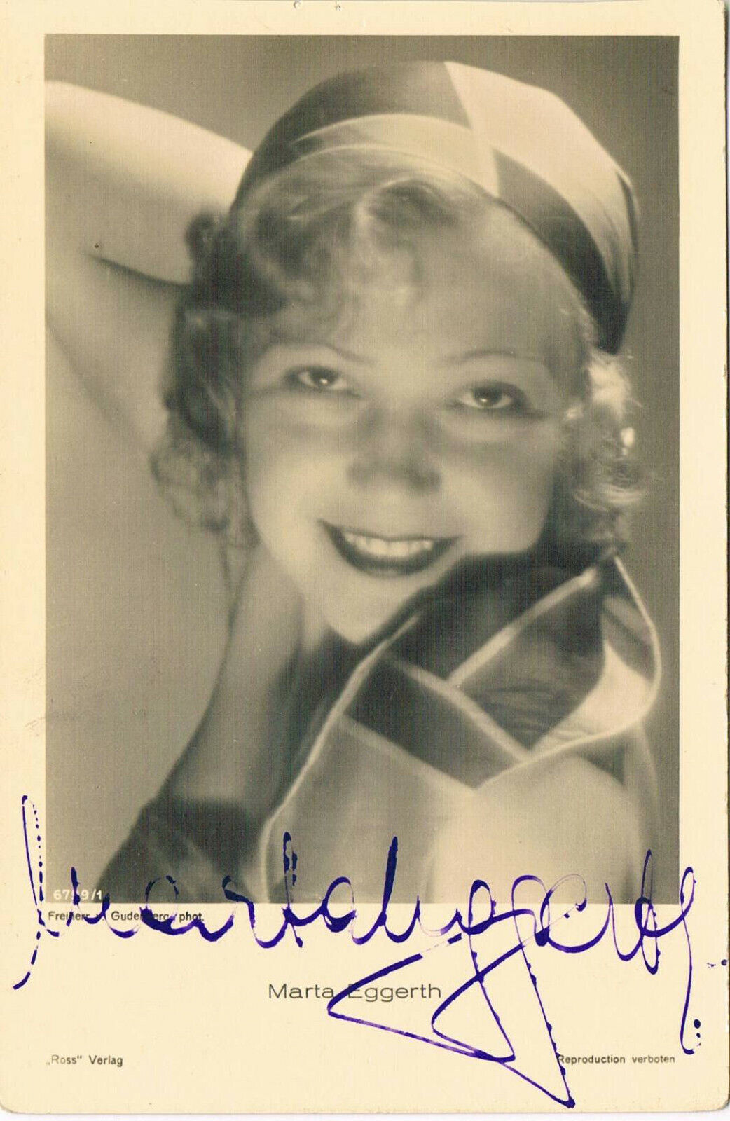 Marta Eggerth 1912-2013 autograph signed postcard Photo Poster painting 3.5x5.5