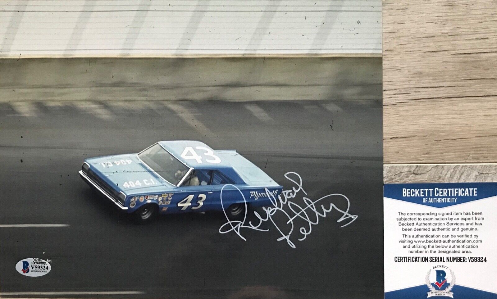 NASCAR Richard Petty THE KING Signed CLASSIC PLYMOUTH 8x10 Photo Poster painting #5 Beckett BAS