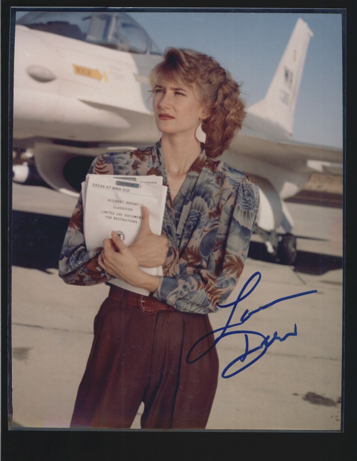 Laura Dern - Signed Autograph Color 8x10 Photo Poster painting - Blue Velvet - Jurassic Park