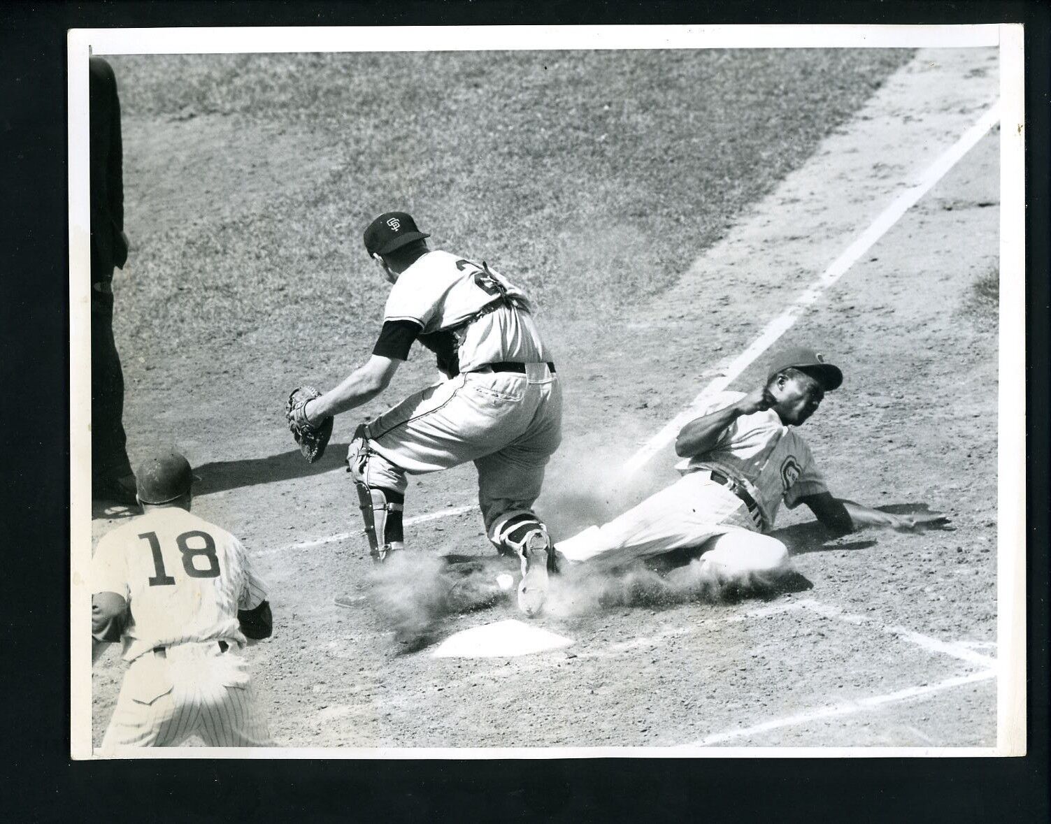 Tony Taylor & Bob Schmidt 1958 Press Photo Poster painting Chicago Cubs San Francisco Giants