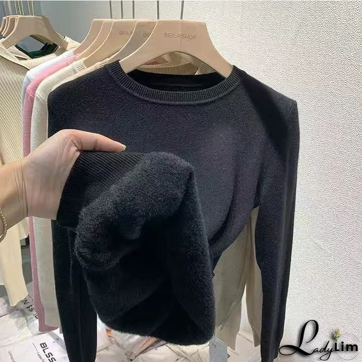 Effortless and Chic winter Top