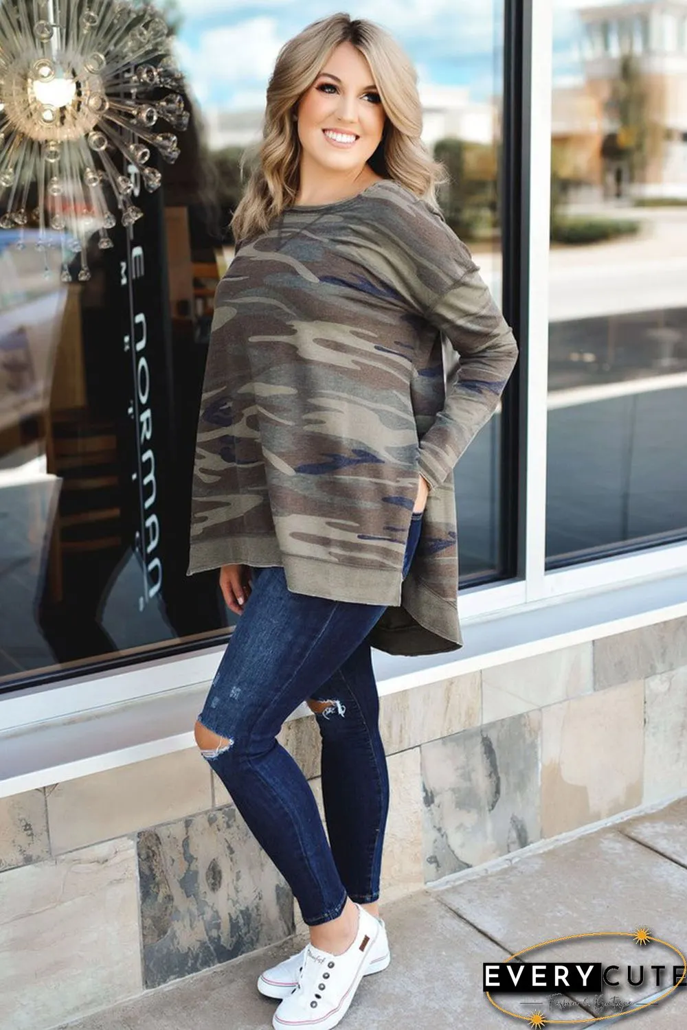 Oversize Camo Print Side Slits Hi-lo Hemline Sweatshirt